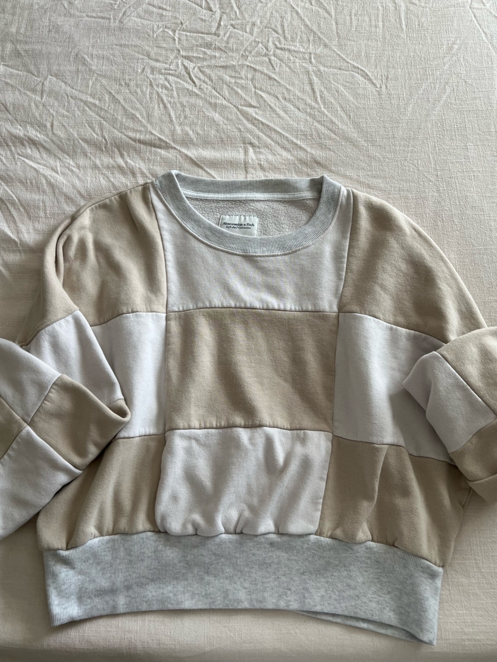 Abercrombie & Fitch Cream Cropped Crewneck